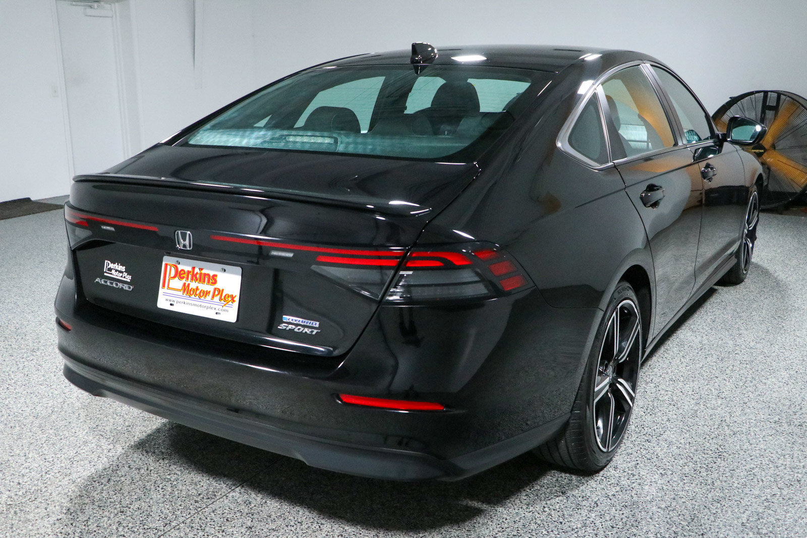 Used 2024 Honda Accord Sport image 7