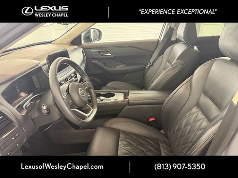 Used 2021 Nissan Rogue Platinum image 6