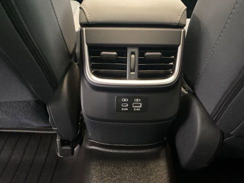 Used 2024 Subaru Outback Premium image 14
