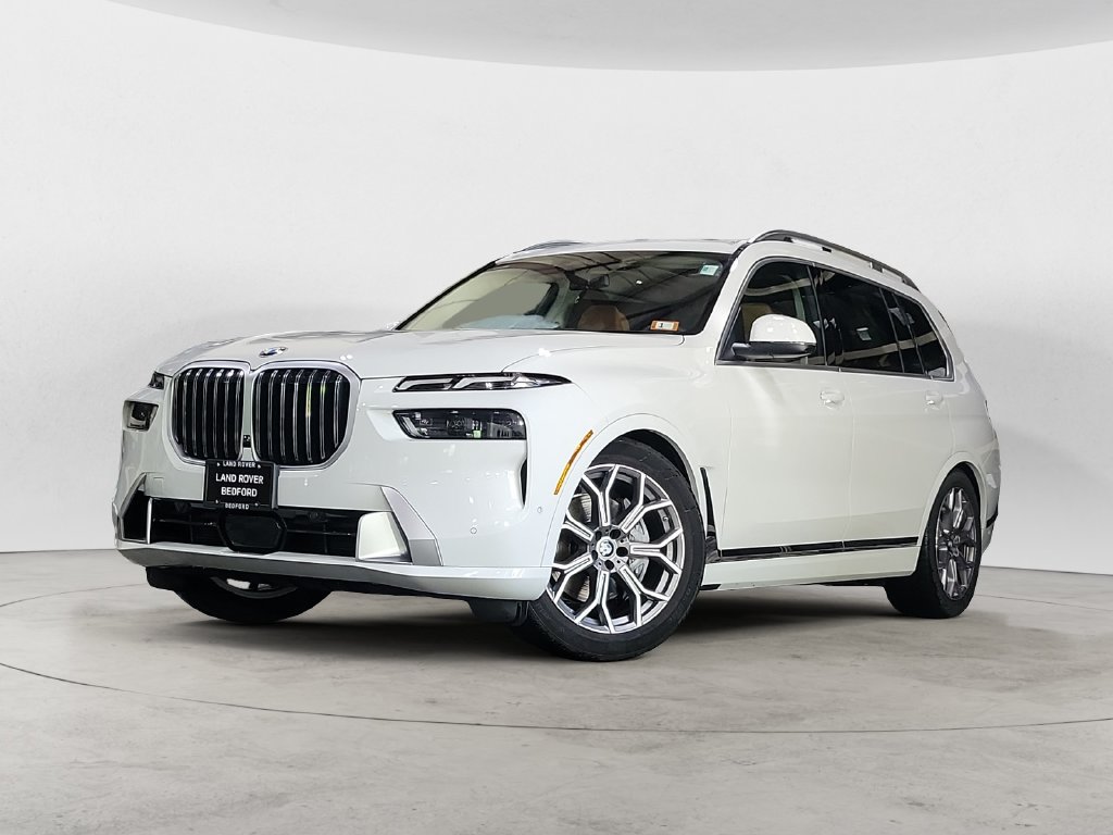Used 2025 BMW X7 xDrive40i AWD/4WD image 1