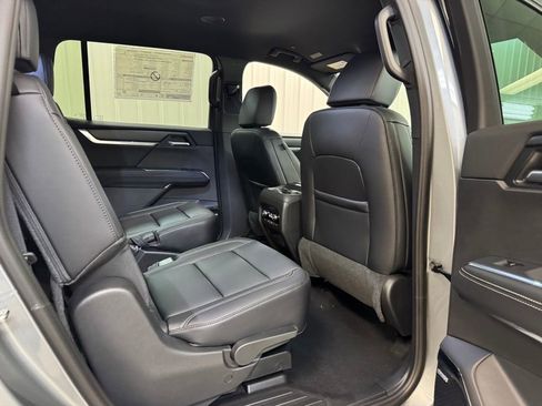 New 2026 GMC Acadia Elevation w/ Elevation Premium Package FWD image 27
