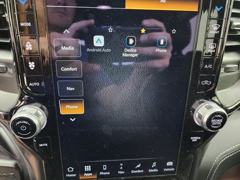 Used 2022 RAM 3500 Limited AWD/4WD image 71