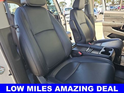 Used 2024 Honda Odyssey EX-L image 10