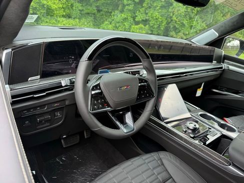 New 2026 Cadillac Escalade ESV V w/ LPO, ONYX Package AWD/4WD image 3