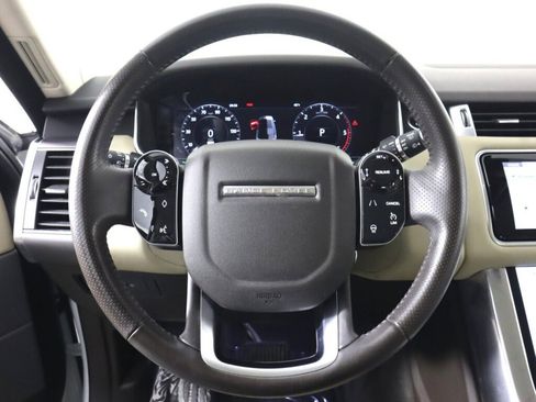 Used 2020 Land Rover Range Rover Sport HSE image 11