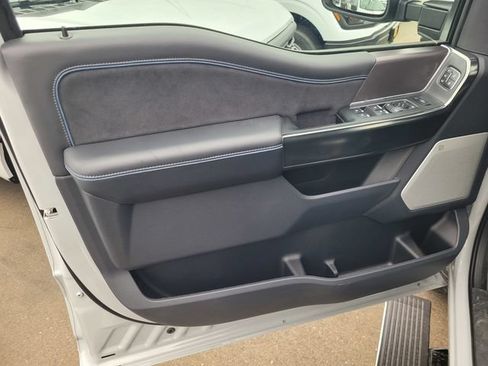 New 2026 Ford F350 Platinum w/ Tremor Off-Road Package AWD/4WD image 8