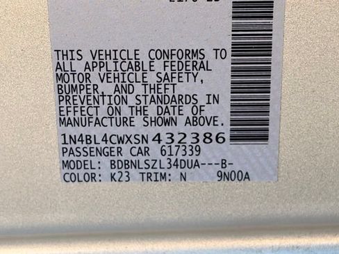 Used 2025 Nissan Altima 2.5 SR AWD/4WD image 19