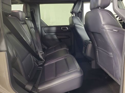 Used 2025 Ford Bronco Outer Banks image 20
