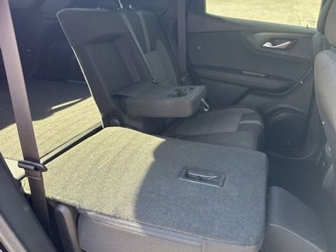 Used 2025 Chevrolet Blazer LT AWD/4WD image 38
