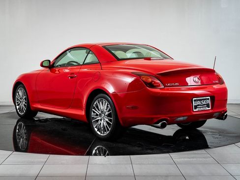 Used 2005 Lexus SC 430 Convertible image 9