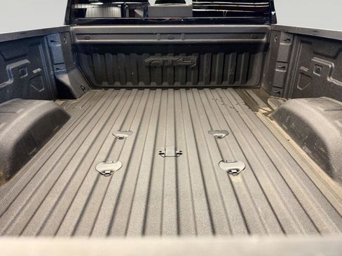 Used 2024 GMC Sierra 2500 AT4 w/ AT4 Preferred Package AWD/4WD image 13