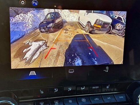 Used 2023 Chevrolet Colorado LT w/ LT Convenience Package III image 21