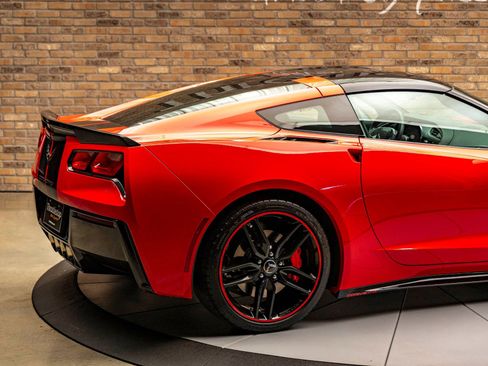 Used 2015 Chevrolet Corvette Stingray Coupe w/ 2LT Preferred Equipment Group image 13
