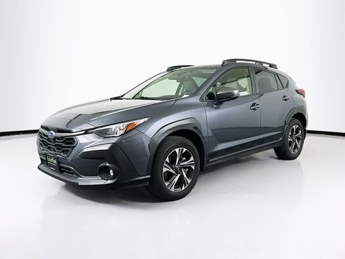 Used 2024 Subaru Crosstrek 2.0i Premium AWD/4WD image 3