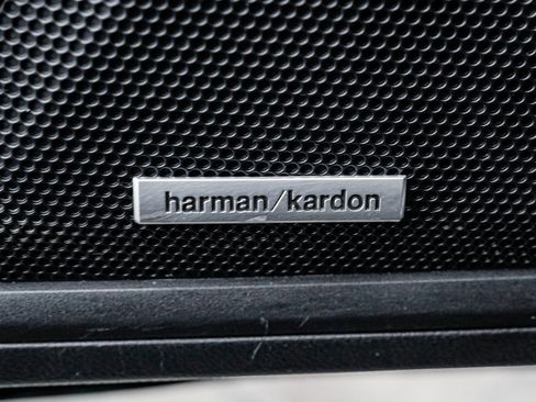 Used 2020 Subaru Outback Touring XT image 10