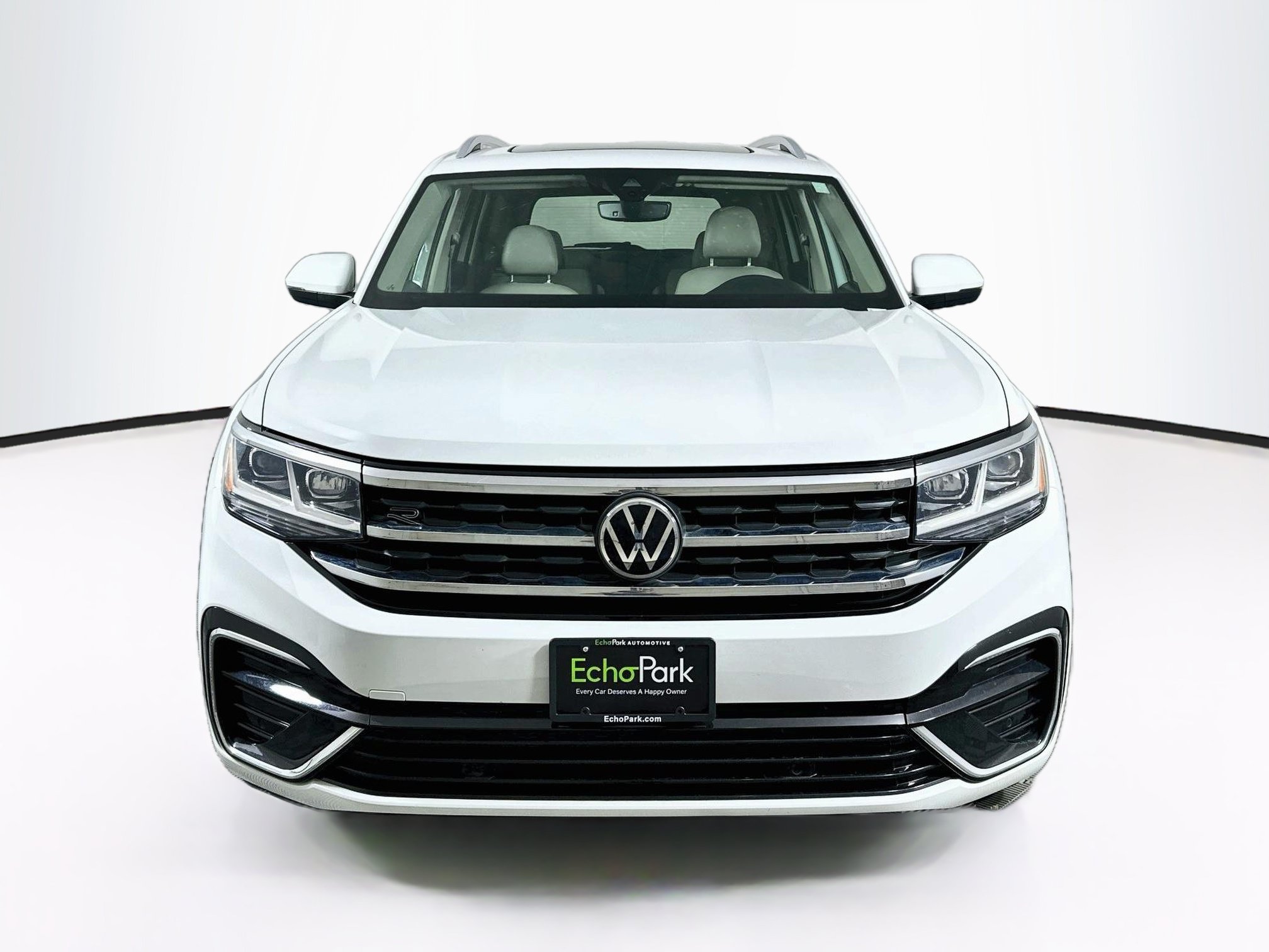 Used 2021 Volkswagen Atlas SEL R-Line FWD image 2