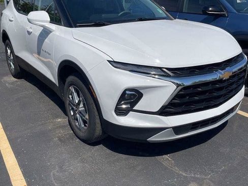 Used 2023 Chevrolet Blazer LT w/ Convenience Package FWD image 4
