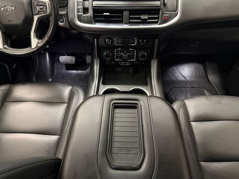 Used 2021 Chevrolet Tahoe Z71 w/ Max Trailering Package AWD/4WD image 16