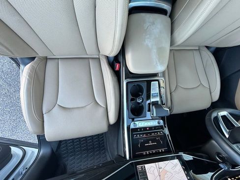 Used 2023 Audi Q7 3.0T Prestige image 49