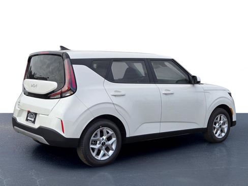 New 2025 Kia Soul LX image 7