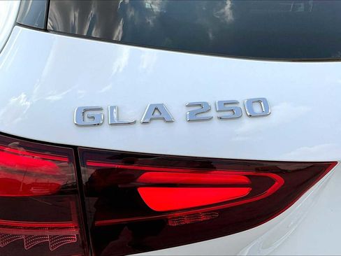 Used 2026 Mercedes-Benz GLA 250 image 7