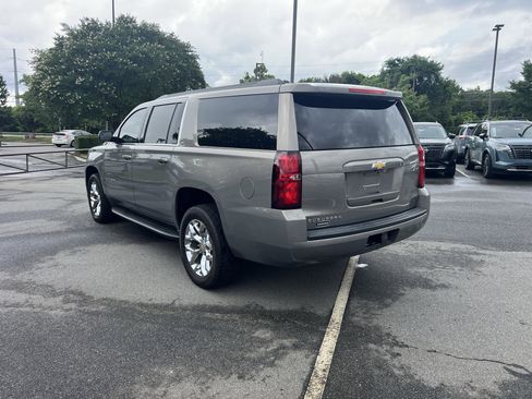 Used 2019 Chevrolet Suburban LT AWD/4WD image 8