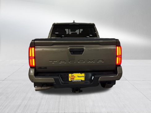 Used 2024 Toyota Tacoma TRD Sport w/ TRD Sport Upgrade Package AWD/4WD image 5