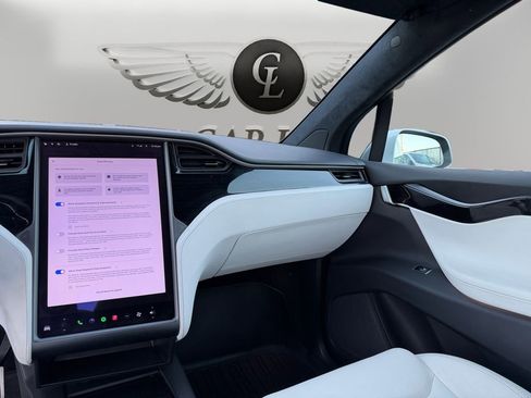 Used 2021 Tesla Model X Long Range image 11