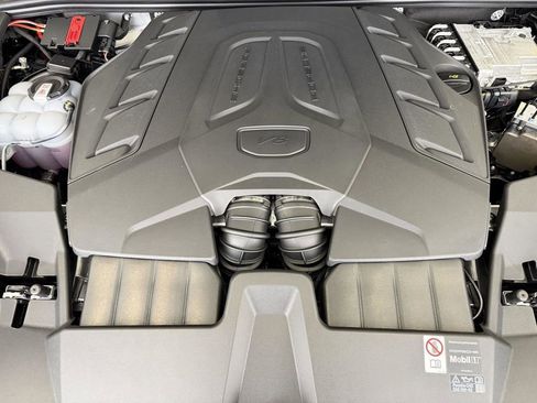 New 2026 Porsche Cayenne GTS AWD/4WD image 27