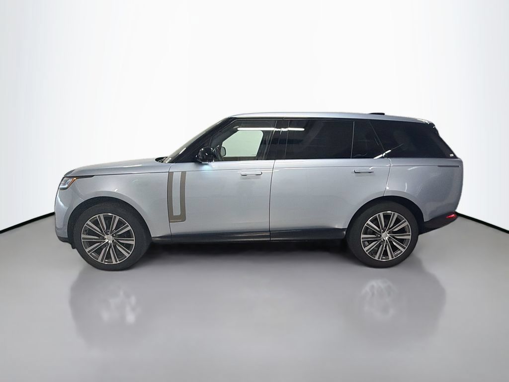 Used 2023 Land Rover Range Rover Long Wheelbase Autobiography AWD/4WD image 2