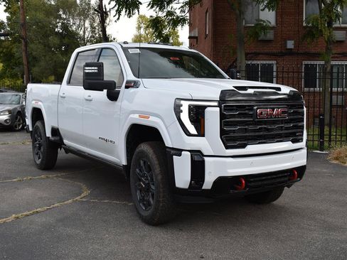 New 2026 GMC Sierra 2500 AT4 w/ AT4 Premium Plus Package image 3