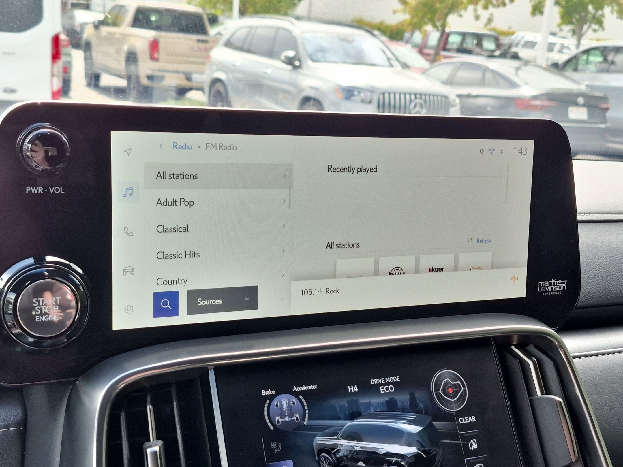 Used 2024 Lexus LX 600 4WD w/ Luxury Package image 21