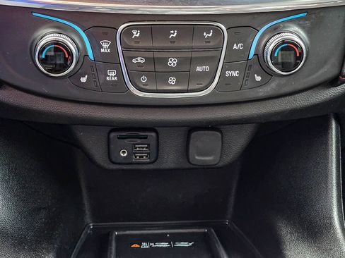 Certified 2023 Chevrolet Traverse RS AWD/4WD image 18