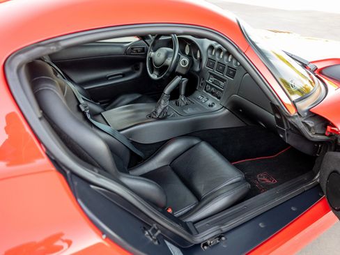 Used 1997 Dodge Viper GTS RWD image 13