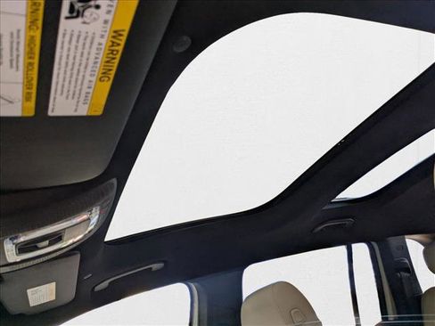 New 2026 Mercedes-Benz GLB 250 4MATIC image 15