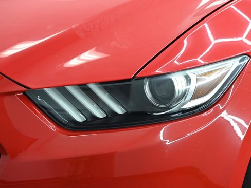 Used 2016 Ford Mustang GT RWD image 8