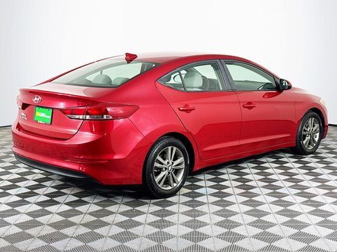 Used 2018 Hyundai Elantra SEL image 10