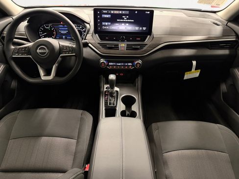 New 2026 Nissan Altima 2.5 SV FWD image 3
