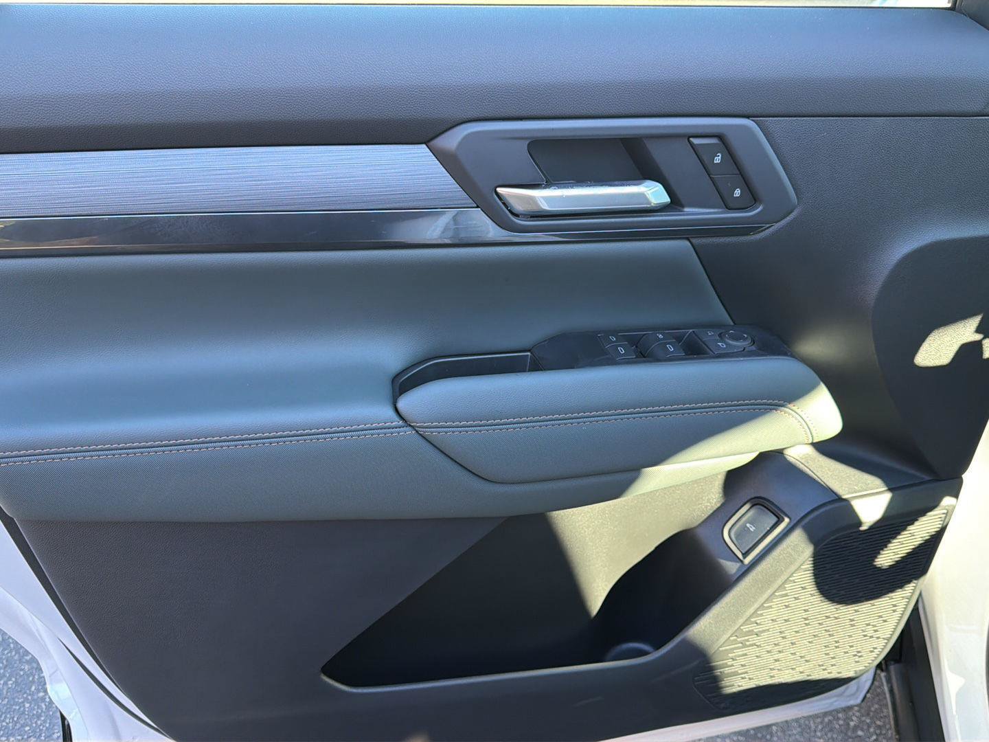 New 2027 GMC Terrain AT4 AWD/4WD image 10
