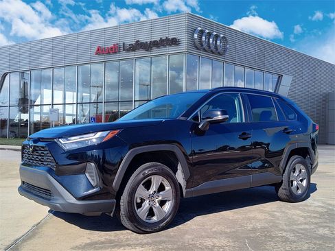 Used 2024 Toyota RAV4 XLE image 1