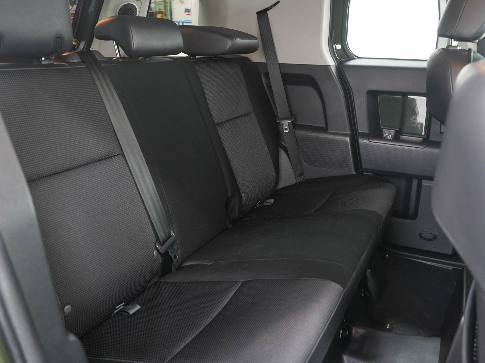Used 2011 Toyota FJ Cruiser 4WD w/ Upgrade Pkg image 13