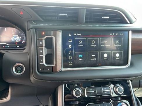 Certified 2023 GMC Yukon XL Denali Ultimate AWD/4WD image 12