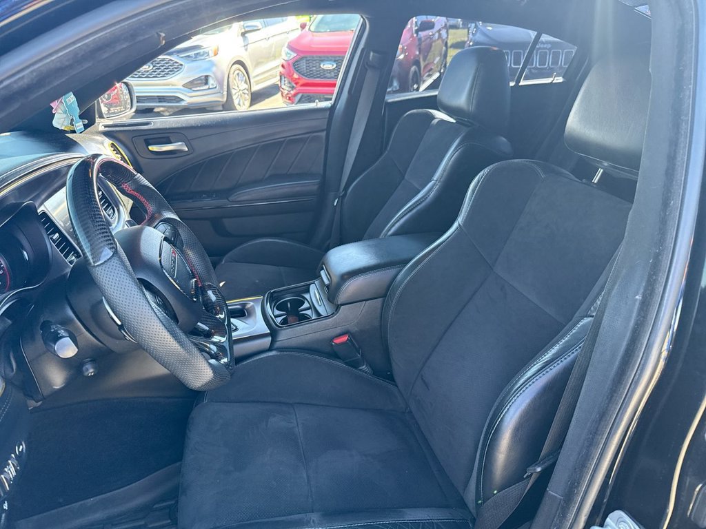 Used 2019 Dodge Charger R/T w/ Plus Group RWD image 13