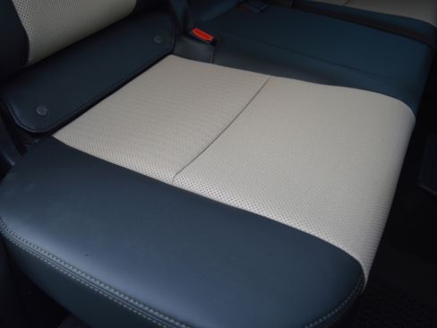 Used 2025 Lexus GX 550 image 36