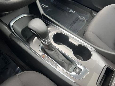 Used 2022 Chevrolet Malibu LT image 21