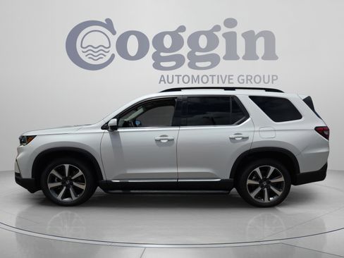 Certified 2024 Honda Pilot Elite image 2