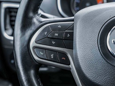 Used 2020 Jeep Cherokee Limited FWD image 18