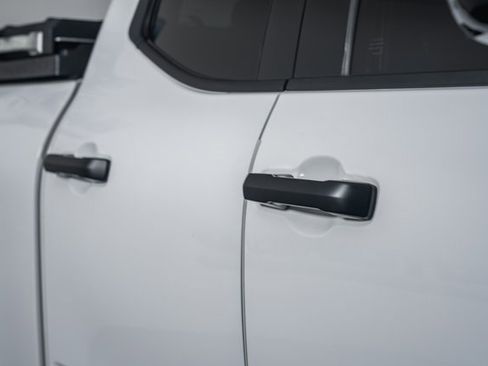 Used 2022 Toyota Tundra Limited image 18