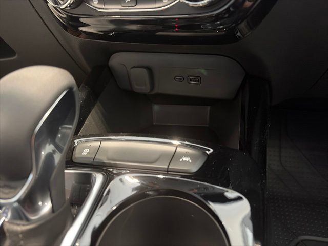 New 2026 Chevrolet Trax LT w/ Driver Confidence Package FWD image 19