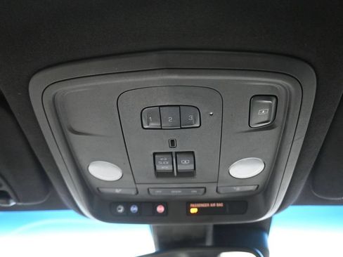Used 2013 Cadillac XTS Platinum FWD image 27